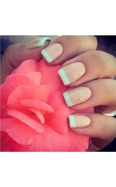 22127384_23_French_Manicure_for_Spring.limghandler